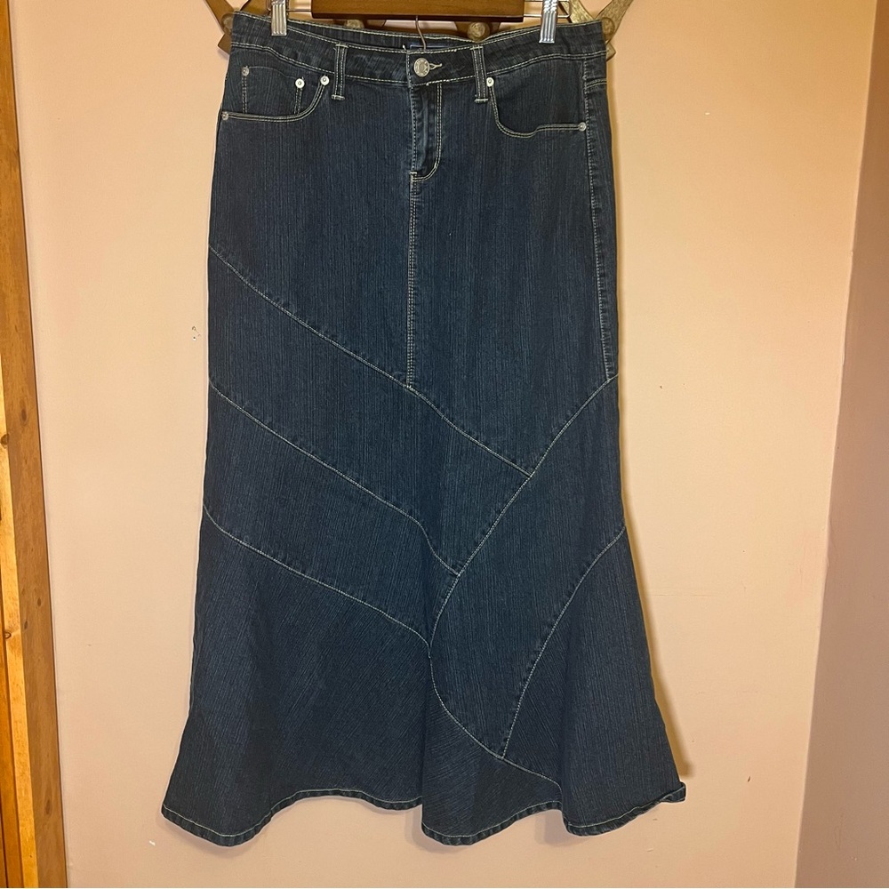 Vintage Baccini Darkwash Denim Maxi Skirt with Contrast Stitching